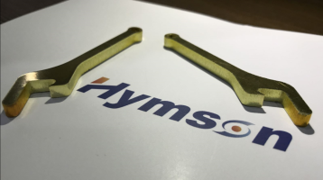 銅板や真鍮板をレーザーカットできますか?